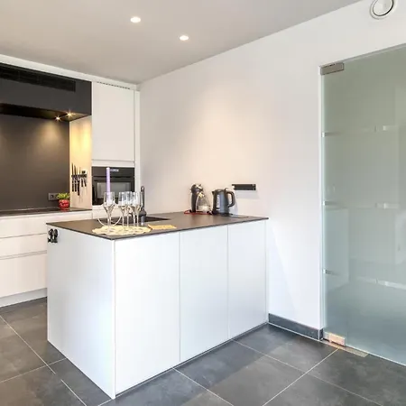 Luxurious In With Wifi Apartamento